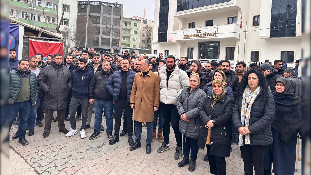 Mahkemenin işe iade kararı verdiği işçiler, 186 günlük eylemi sonlandırdı